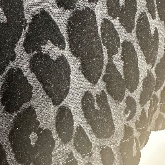 Ann Taylor Leopard Print burnout Velvet Flocked Top Elegant Animal Pattern XS - Picture 7 of 8